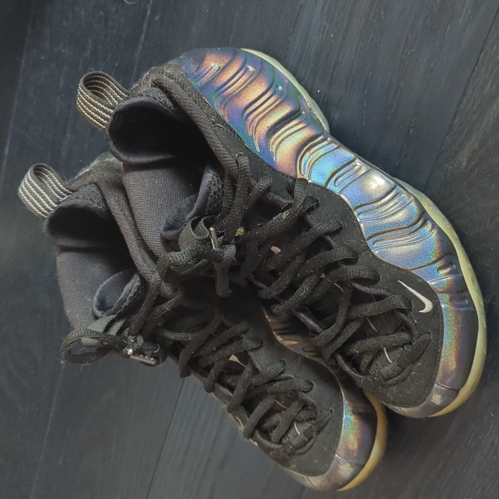 Nike Air Foamposite One Hologram